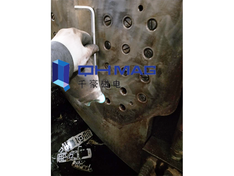 電永磁吸盤(pán),注塑機(jī)快速換模,電永磁起重器